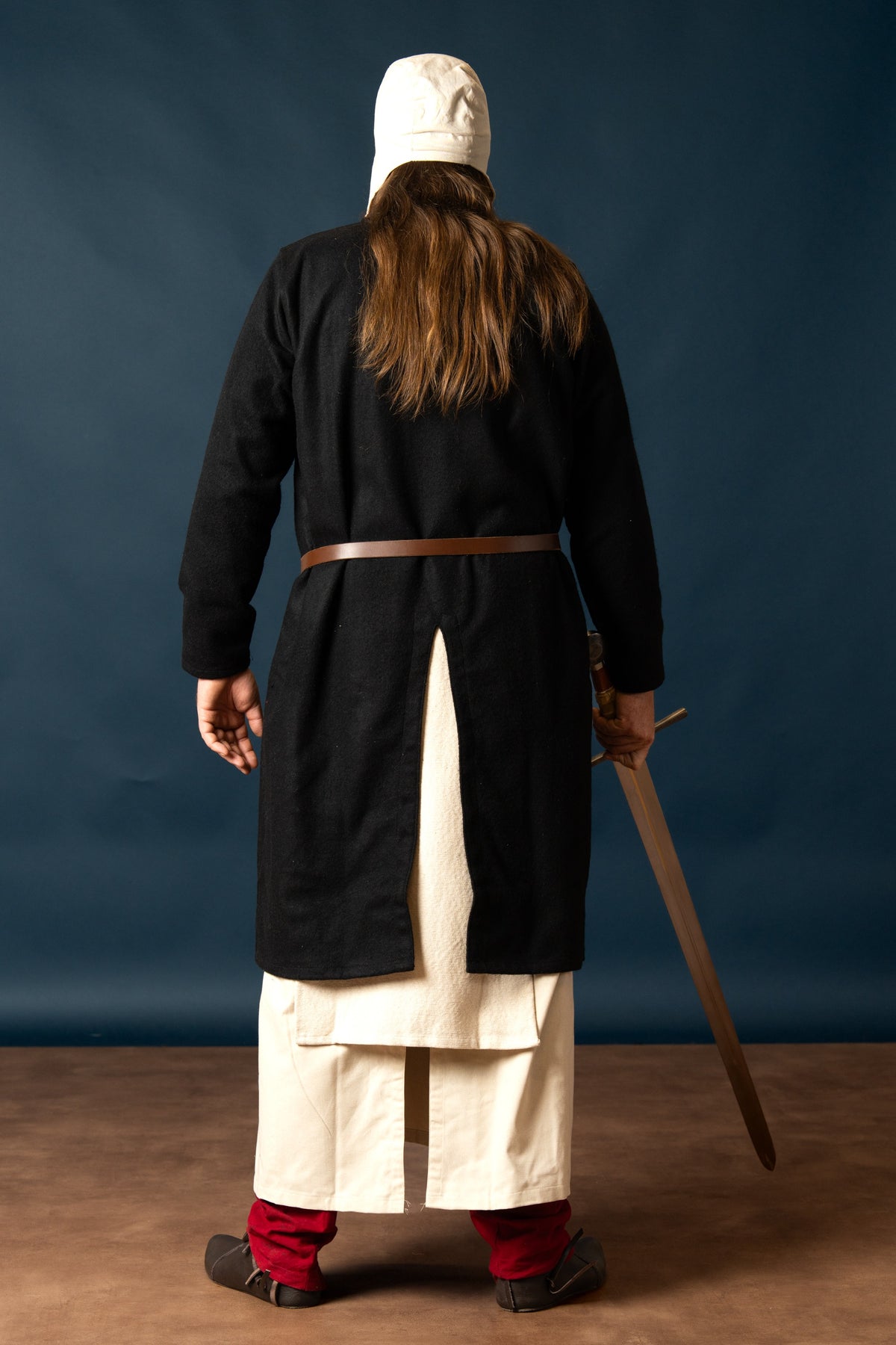 Túnica medieval Everard, negra, mezcla de lana