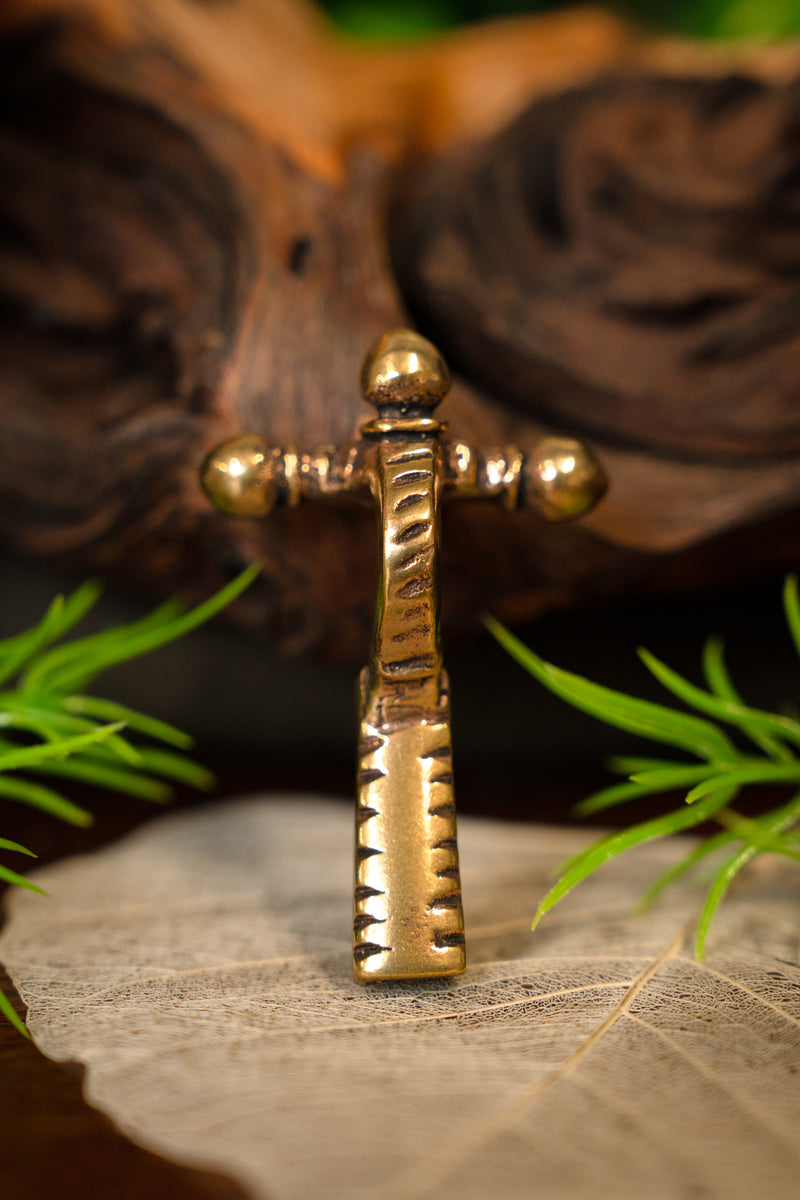 2nd century Romano-Germanic fibula, brass