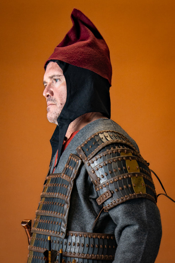 Średniowieczny czepek, czarny