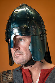 Casco tardorromano tipo spangenhelm de Deir el-Medina, 1,6 mm