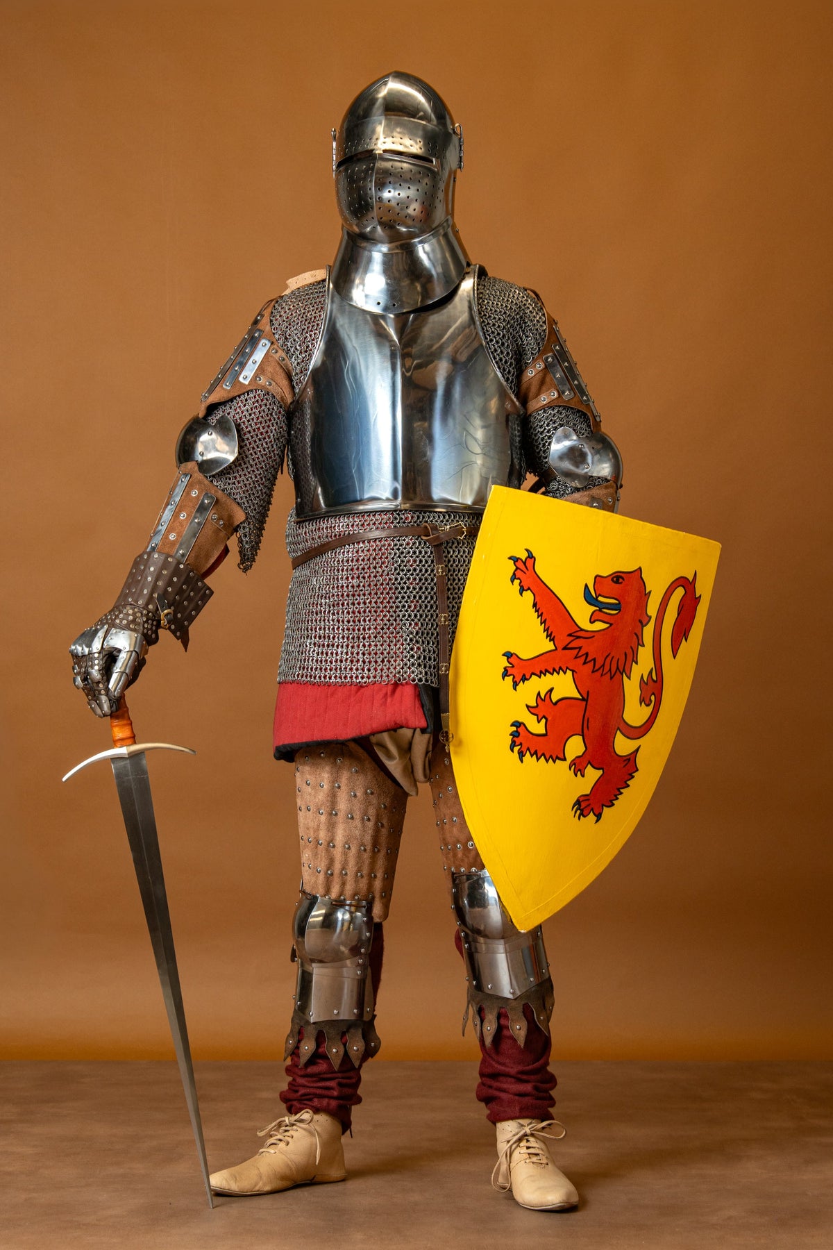 Gran bacinete (1400–1450), 2 mm (apto para combate)
