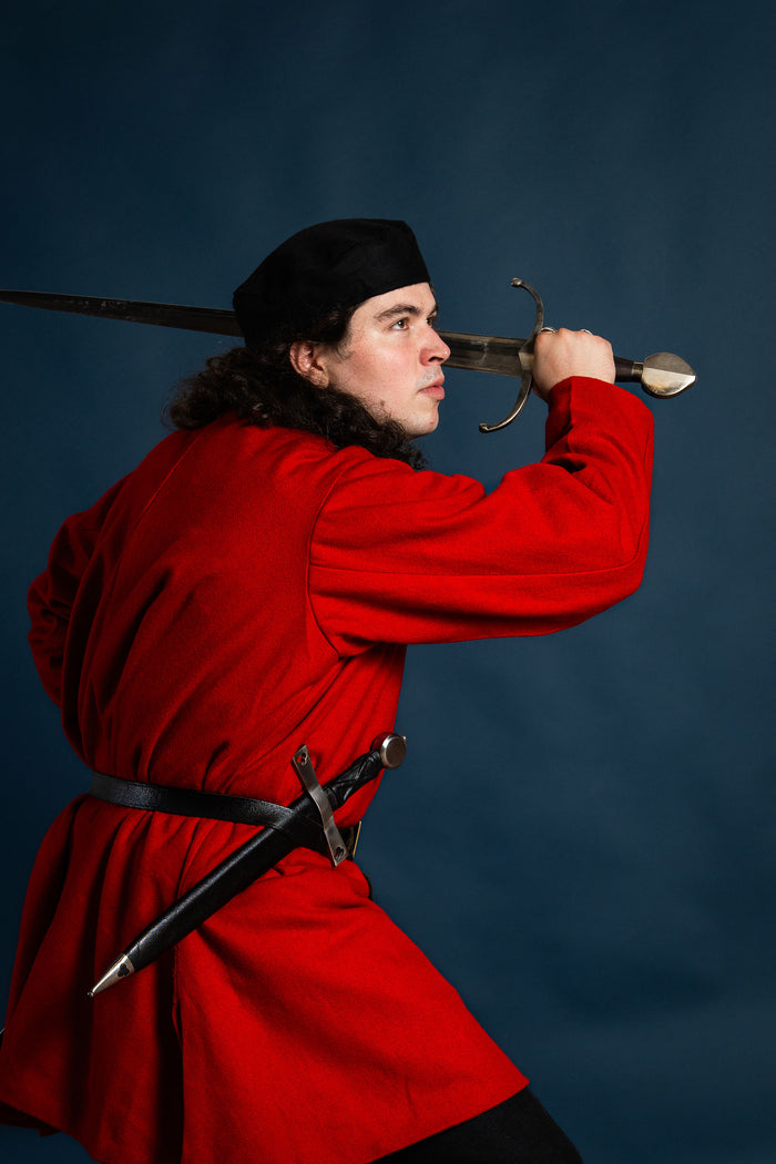 Senmedeltida houppelande, röd, ull