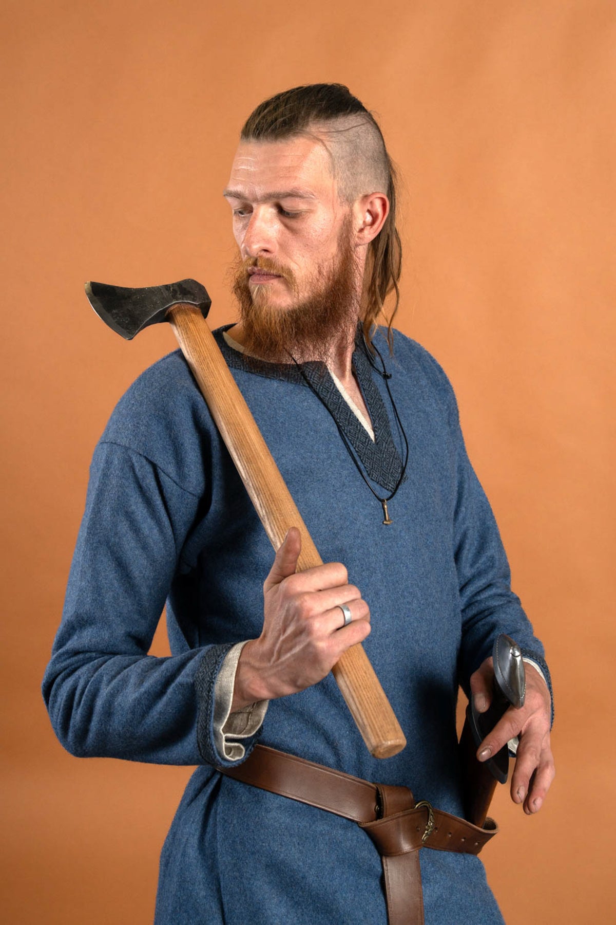 Vikingayxa, handsmitt stål, typ G, halvscharp