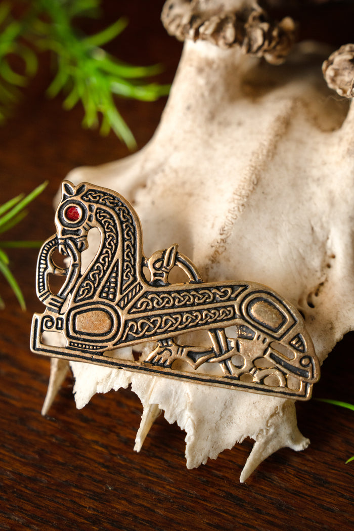 Fibule viking en forme de cheval, droite, en bronze