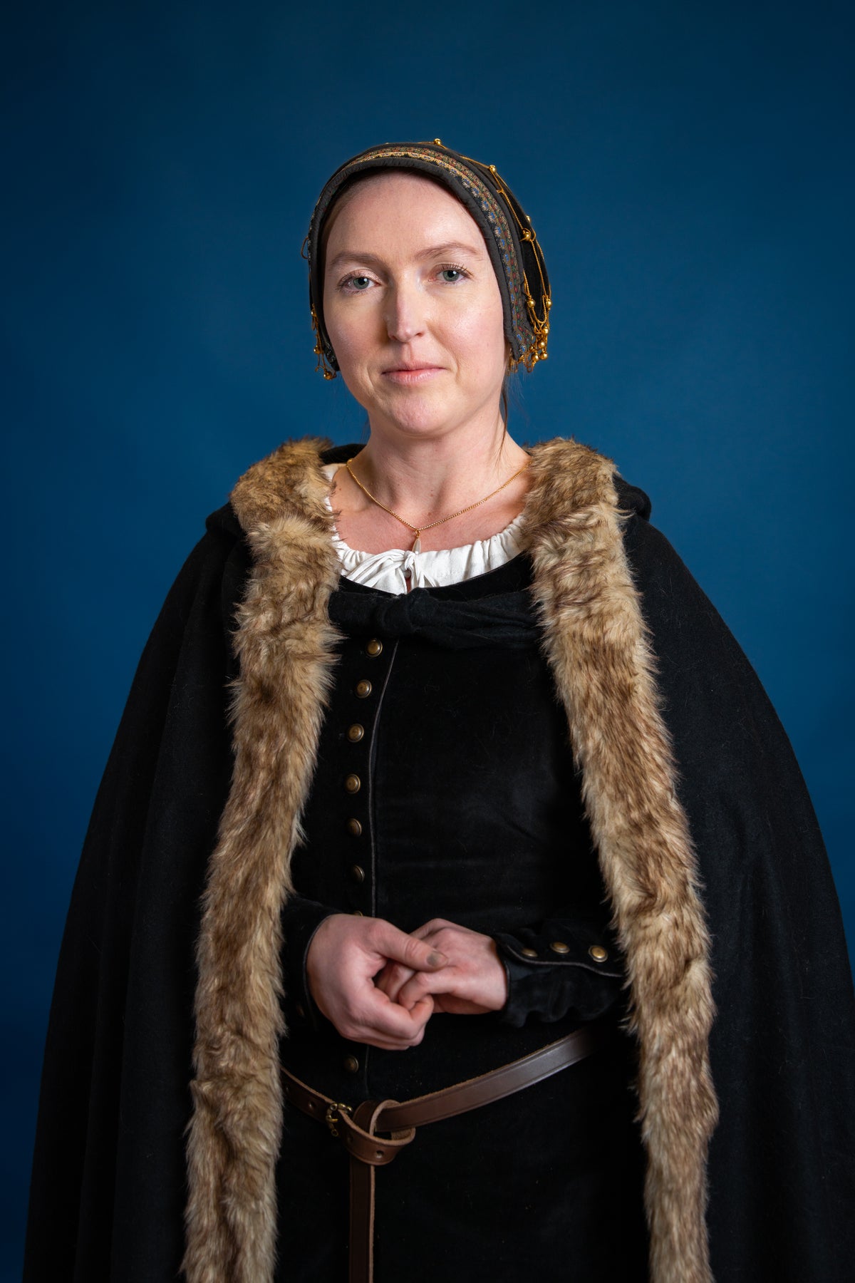 Viking cloak Fjell, black, wool mix