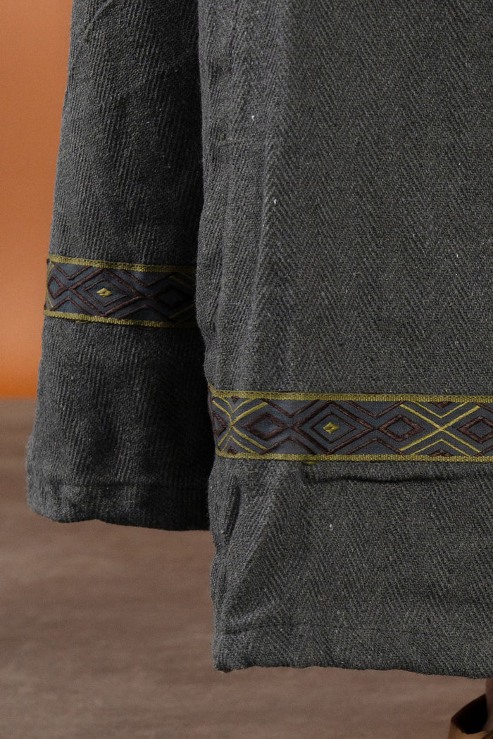 Średniowieczna suknia Estrid z motywem jodełki, naturalny szary