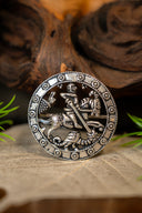 Fibule médiévale de Saint Georges, bronze argenté