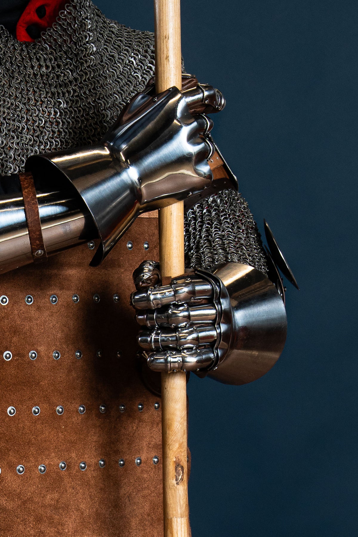 Hourglass Gauntlets 1350-1410, 1.6 mm