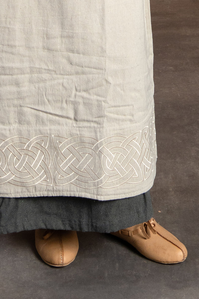 Vikingaklänning Lenora, fiskbensmönster, svart