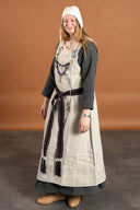 Vikingaklänning Lenora, fiskbensmönster, svart