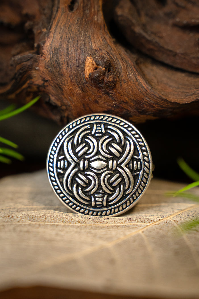 Birka skivefibula i Borre-stil, forsølvet bronze