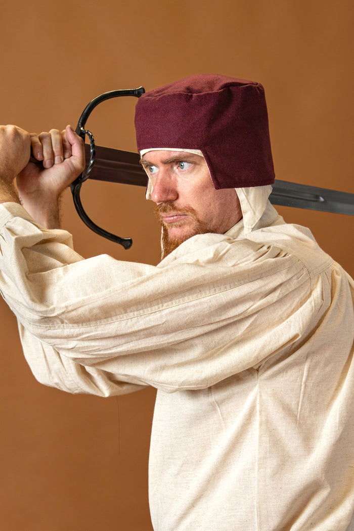 Renaissance cap Rafael, wool blend, red