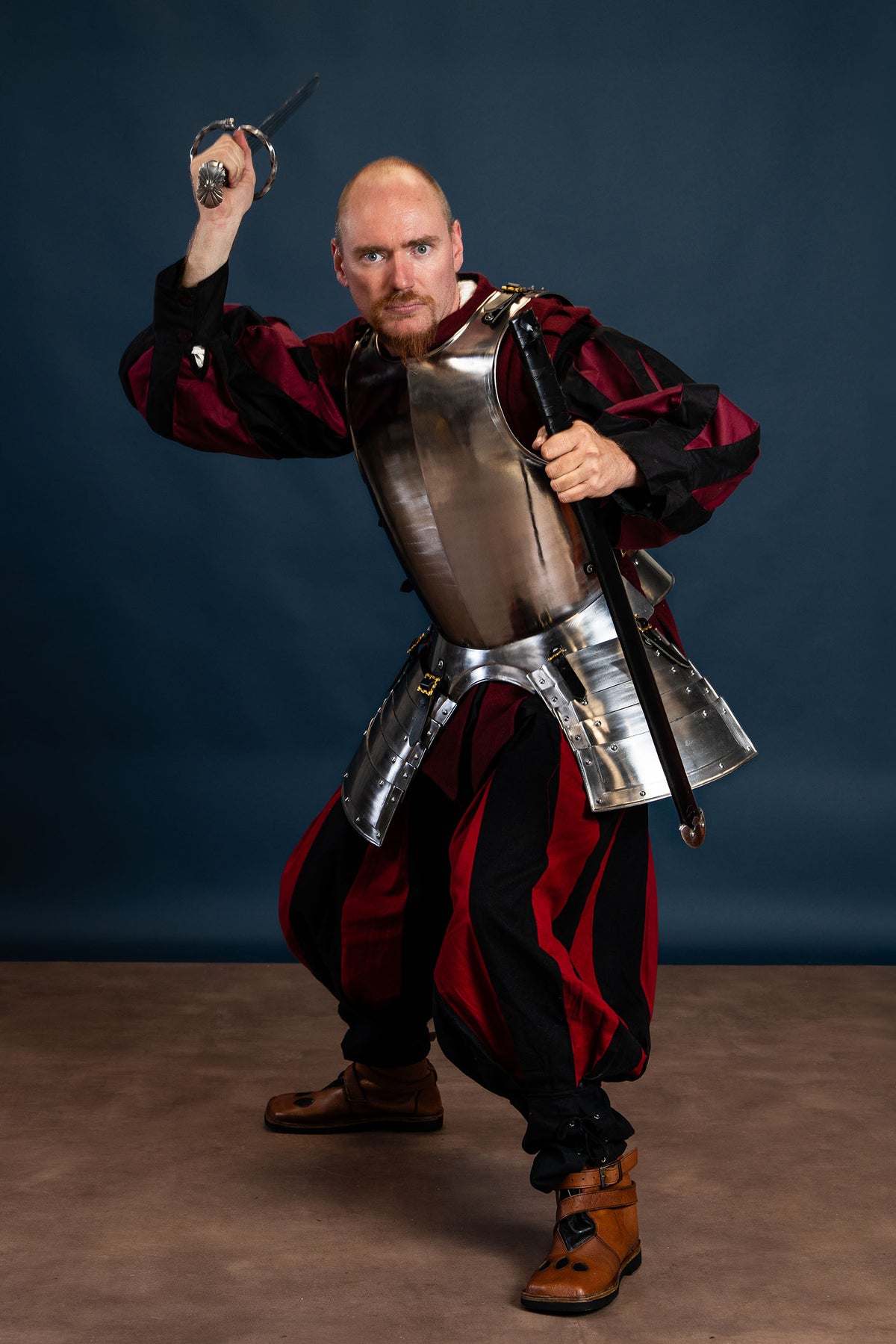 Landsknektbyxor, röd-svarta