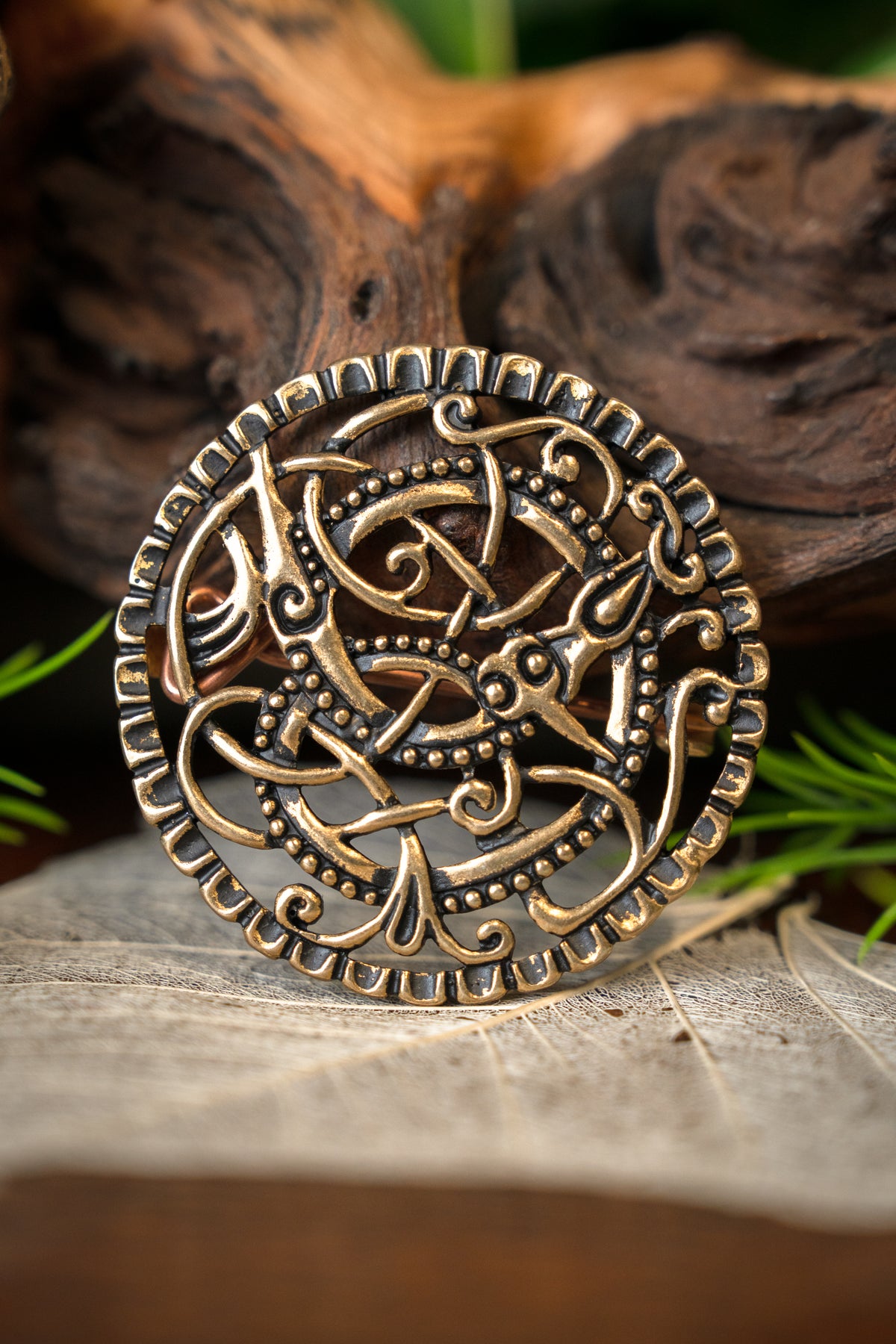 Brosza Pitney, brąz