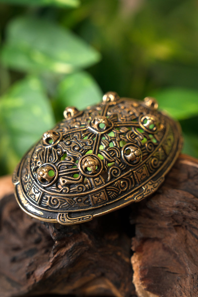 Broche vikingo tipo tortuga, British Museum, bronce, precio por unidad