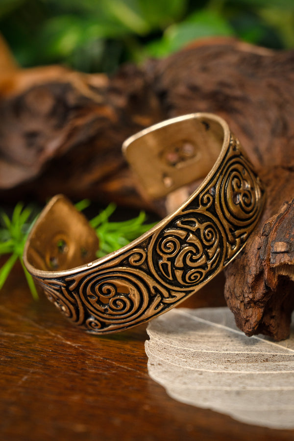Celtic bracelet triskelion, bronze
