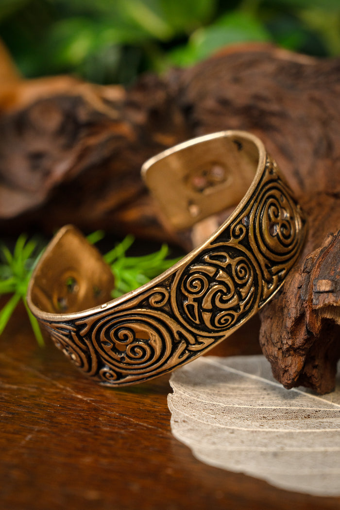 Celtic bracelet triskelion, bronze