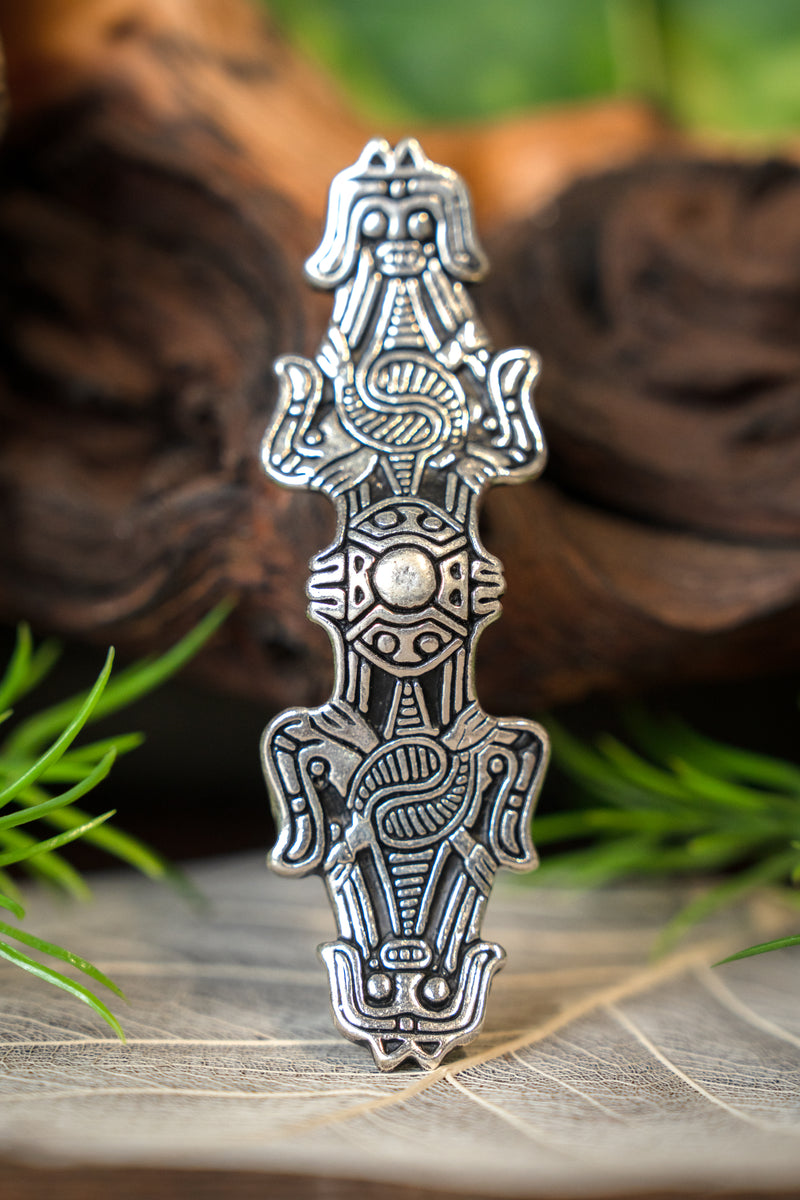 Wikingerbrosche Birka, Grab 1080, versilberte Bronze