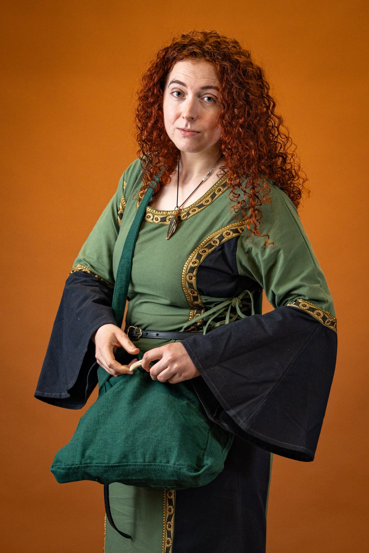 Bolsa medieval Ehwaz, verde