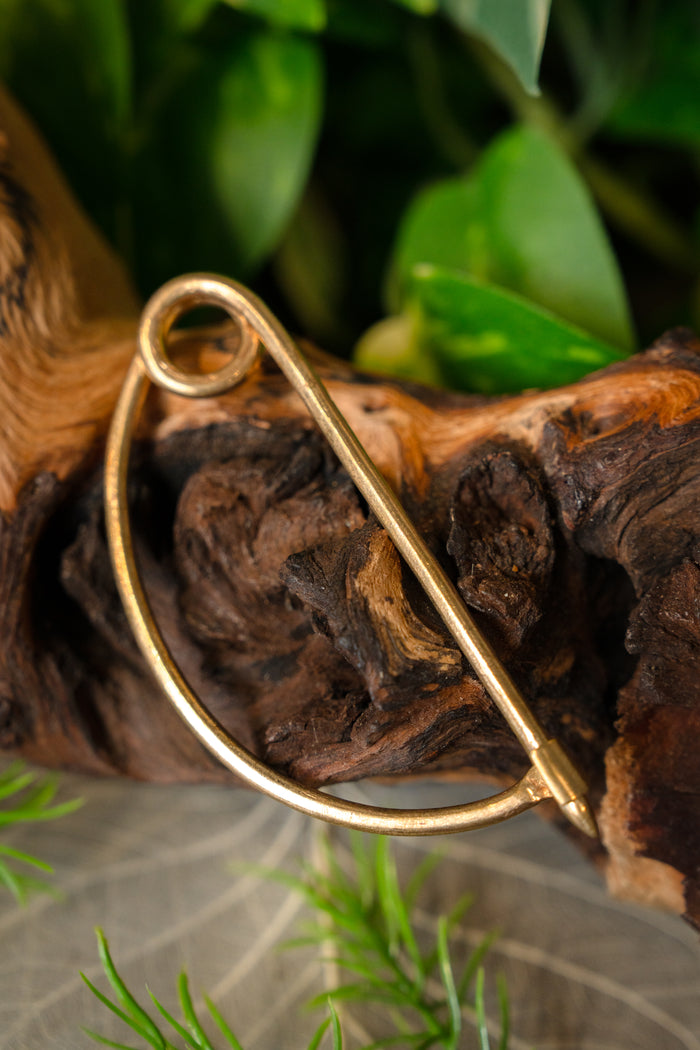 Celtycka fibula łukowa, mosiądz