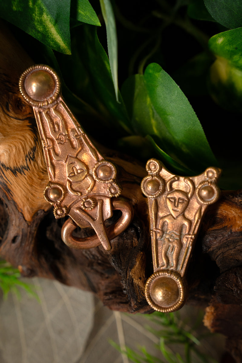 Wikinger Riemenschnalle und Riemenende Odin