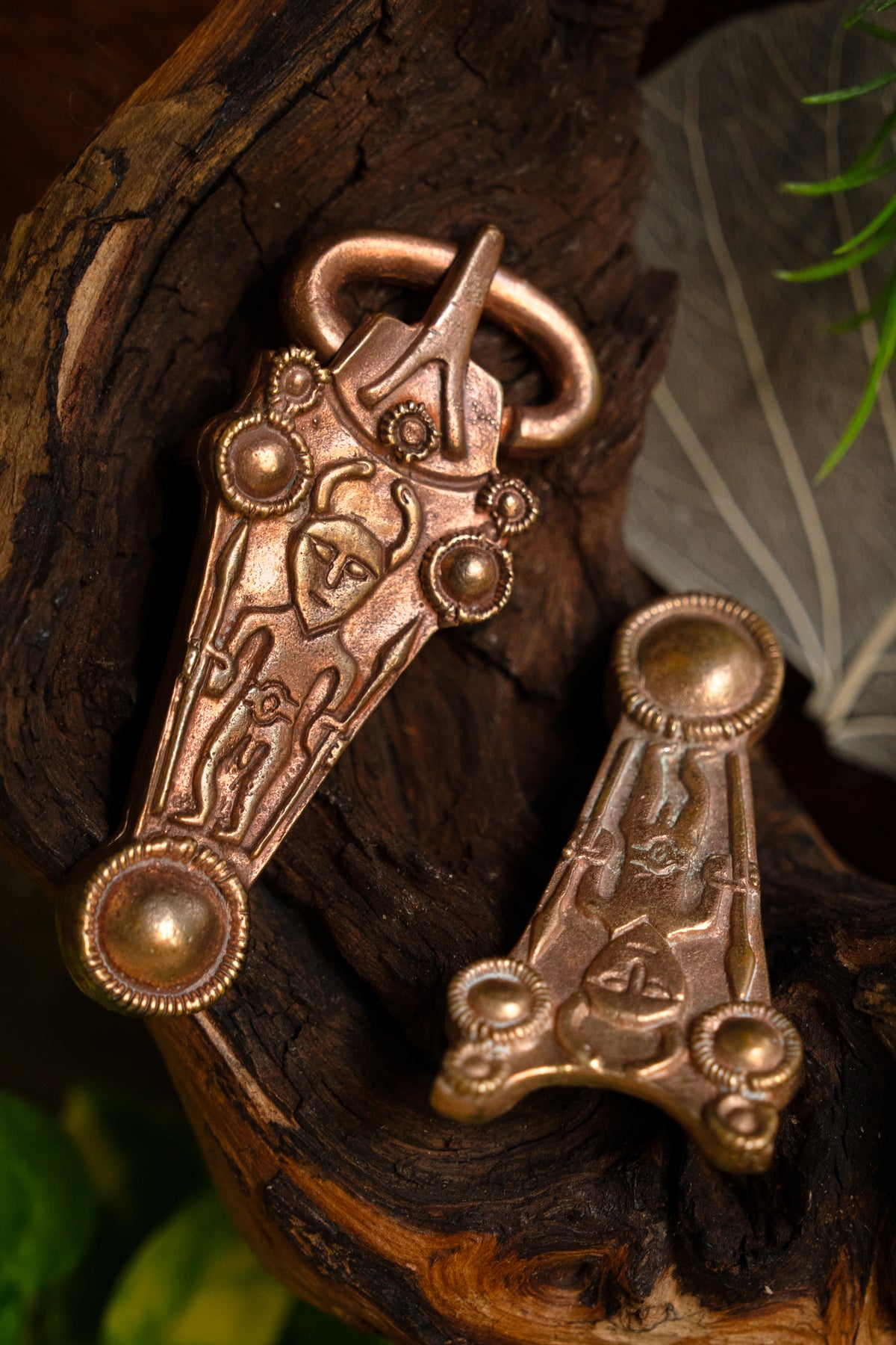 Vikingebæltespænde og bælteende Odin