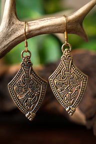 Viking fülbevaló Borrestílusban, bronz