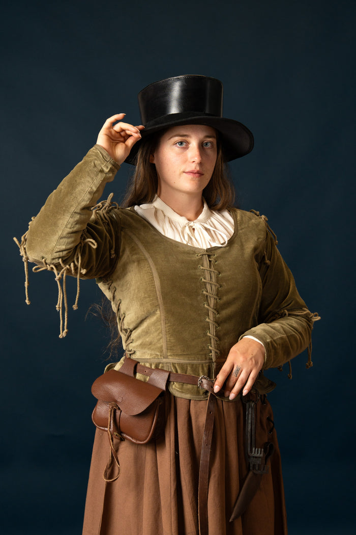 Chapeau en cuir médiéval noir