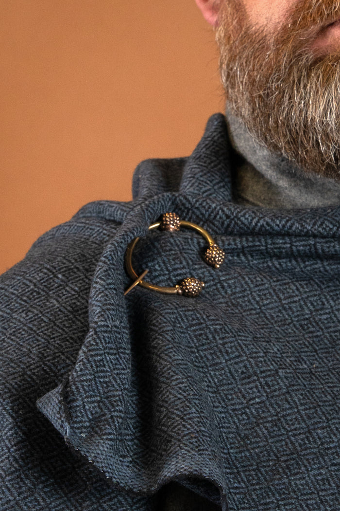 Celtic thistle fibula, bronze