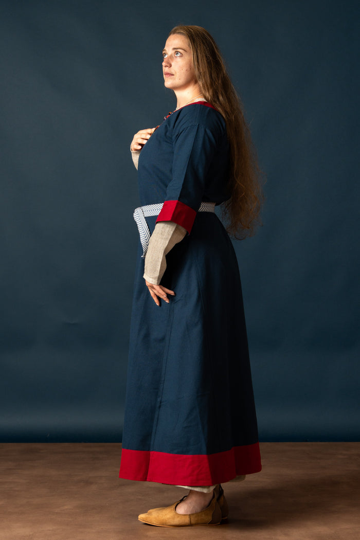 Karolingische jurk Clotilde, dalmatica, blauw-rood