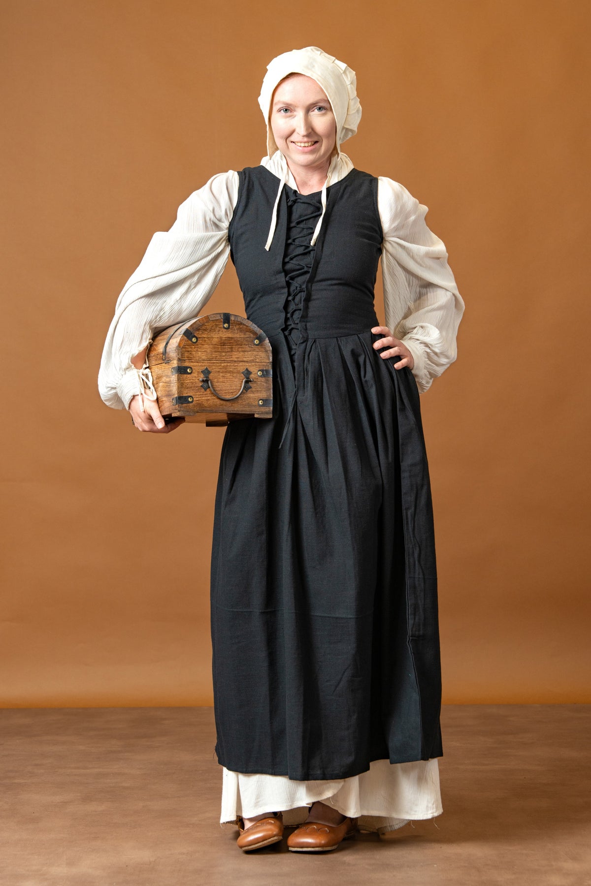 Kirtle Adelina, zwart