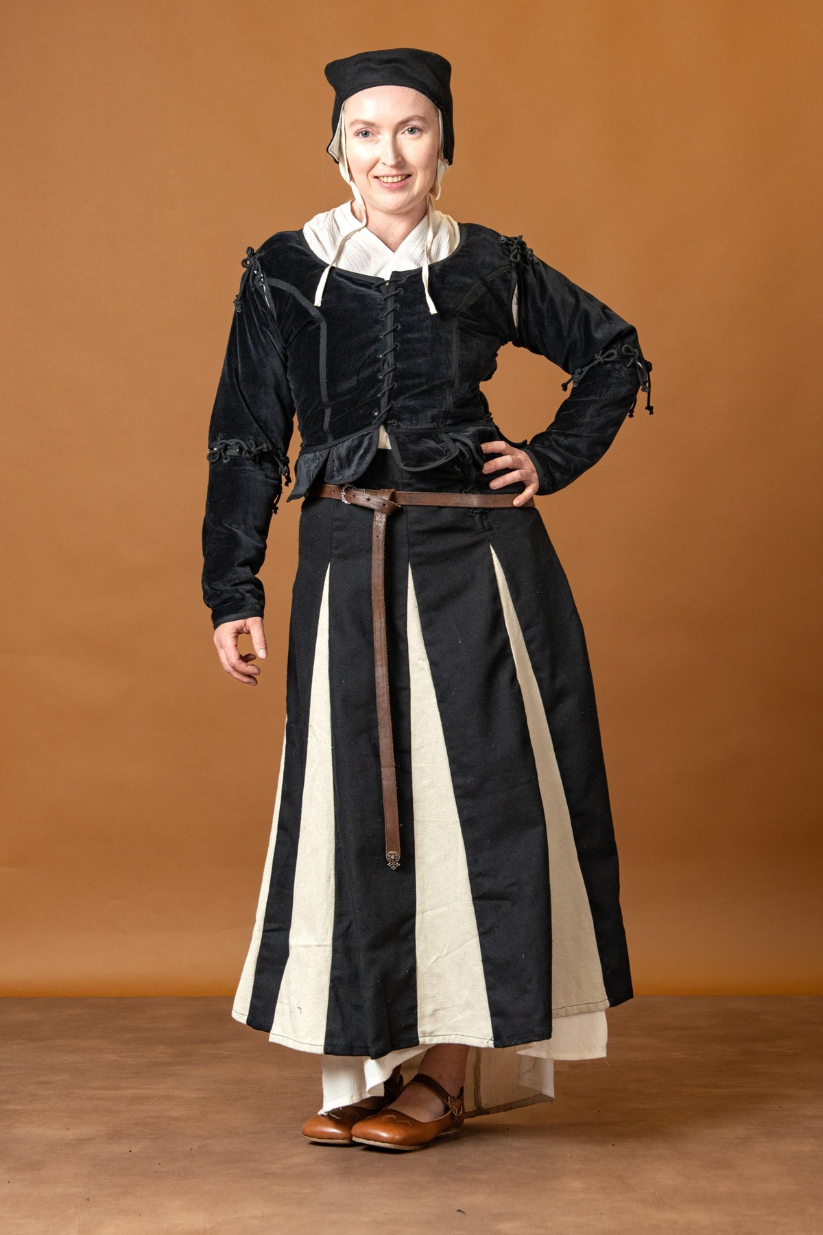 Moterys doublet Griselda, aksomas, juodas