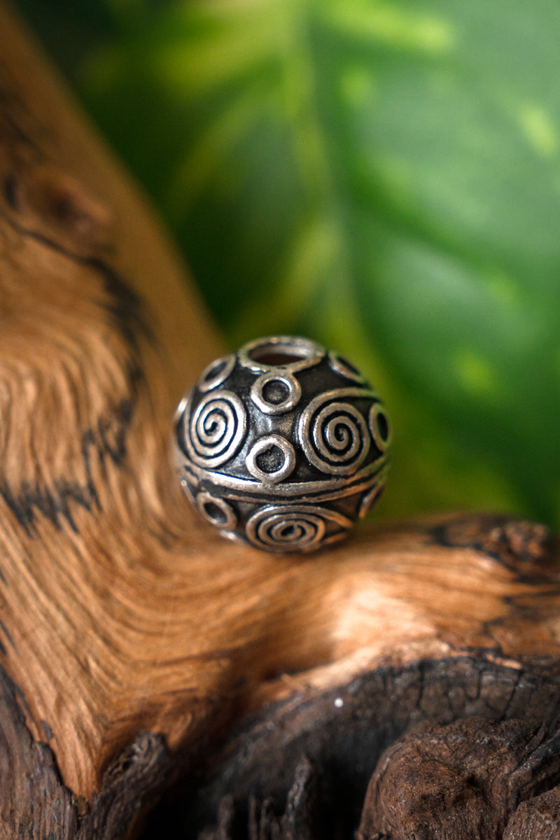 Perle de barbe viking Birka, bronze argenté