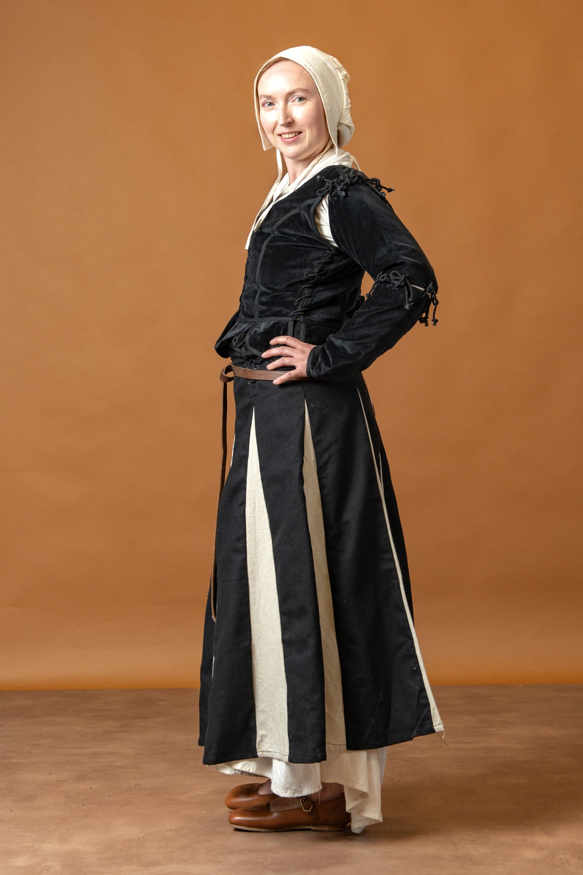 Moterys doublet Griselda, aksomas, juodas