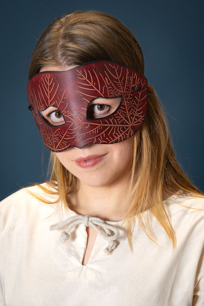 Leren masker Nessa, rood