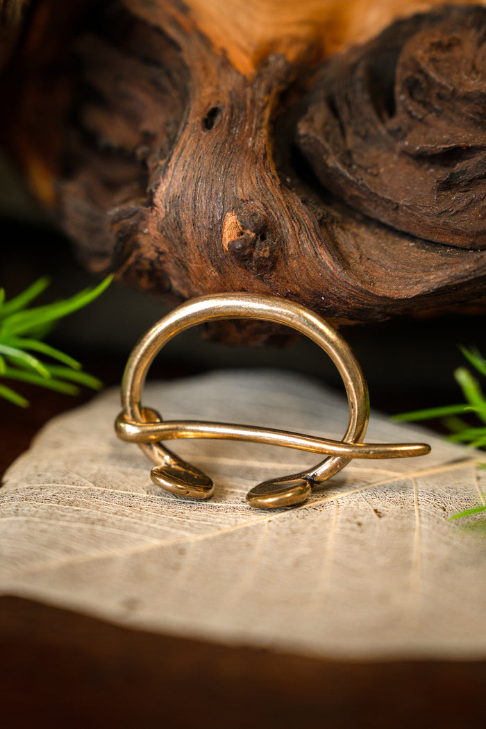 Mała fibula pierścieniowa Birka, brąz