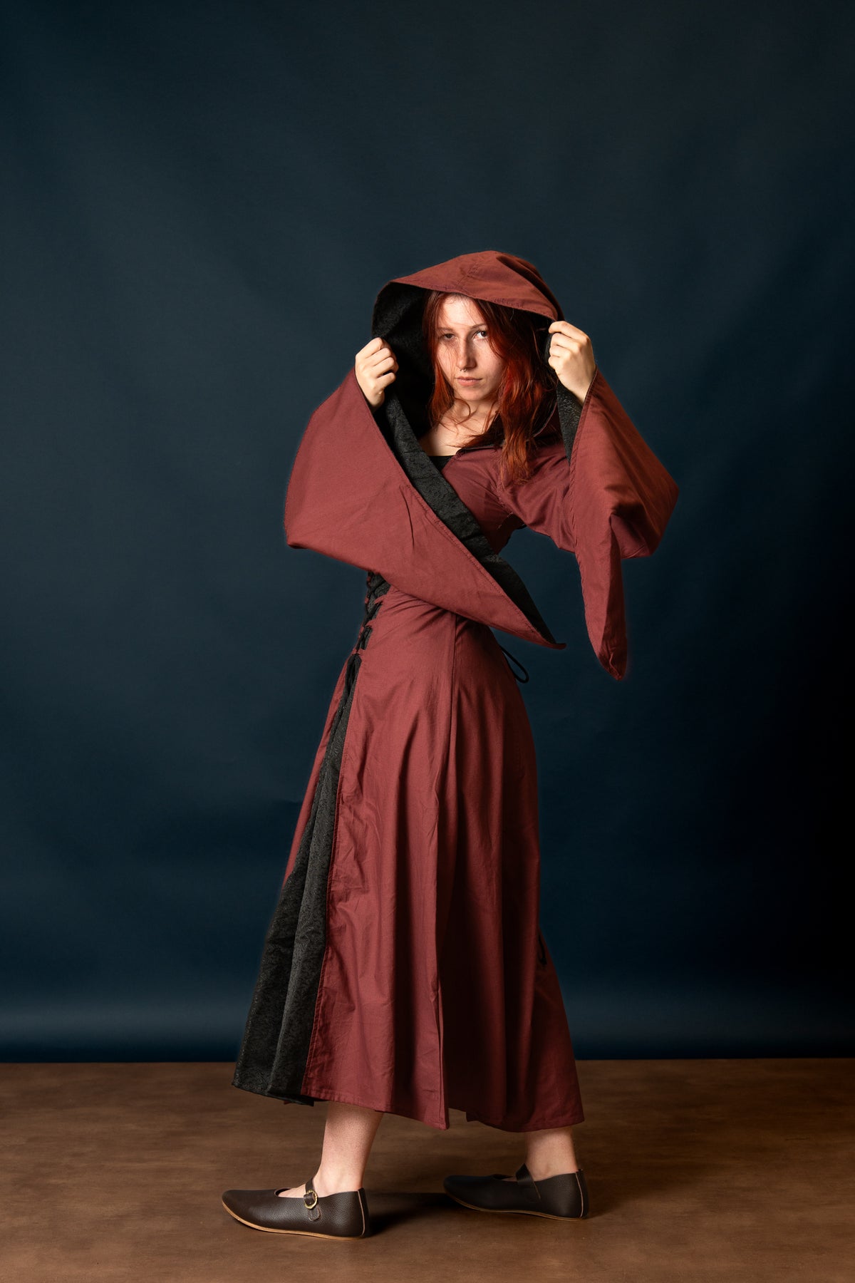 Vestido medieval Ophelia, rojo-negro
