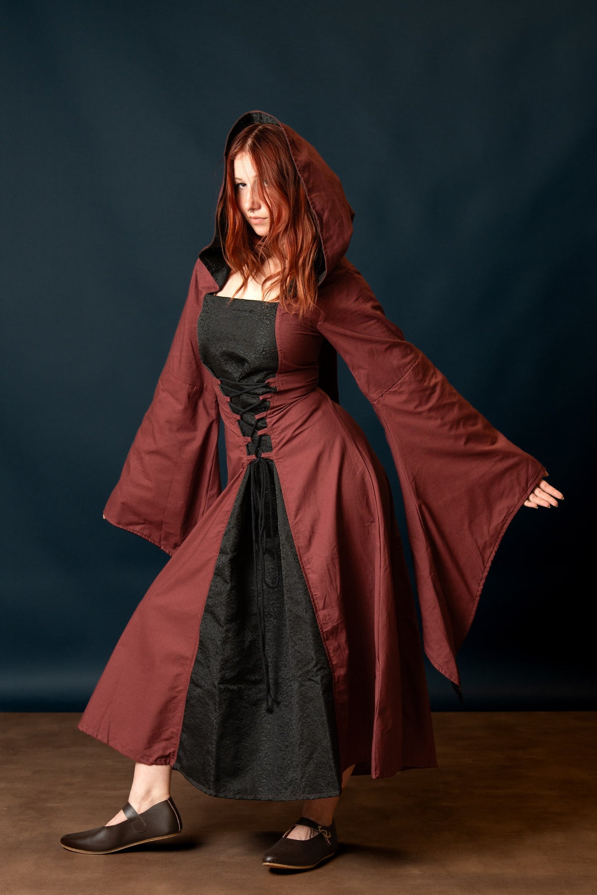 Vestido medieval Ophelia, rojo-negro