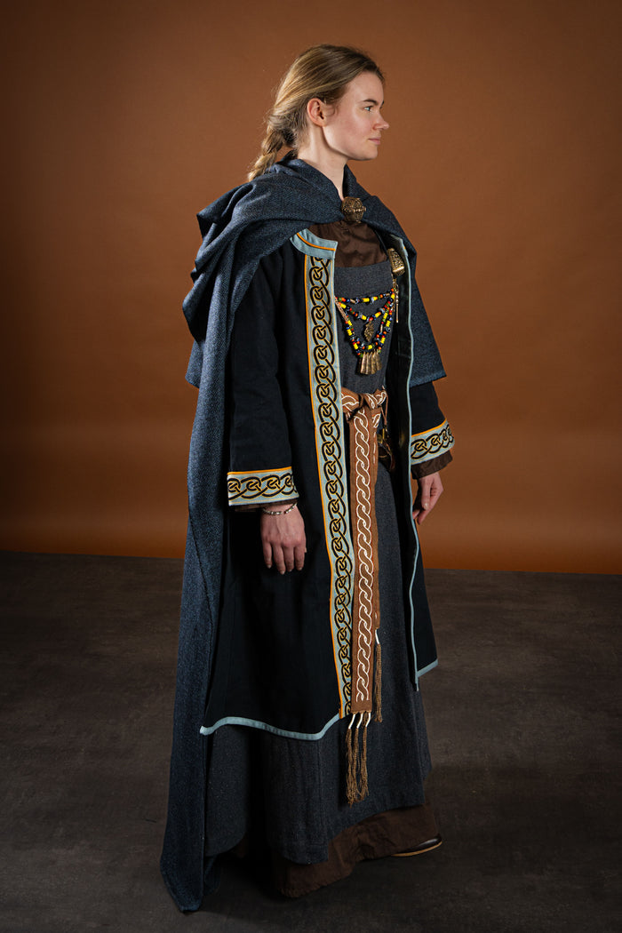 Geborduurde Viking kaftan, blauw