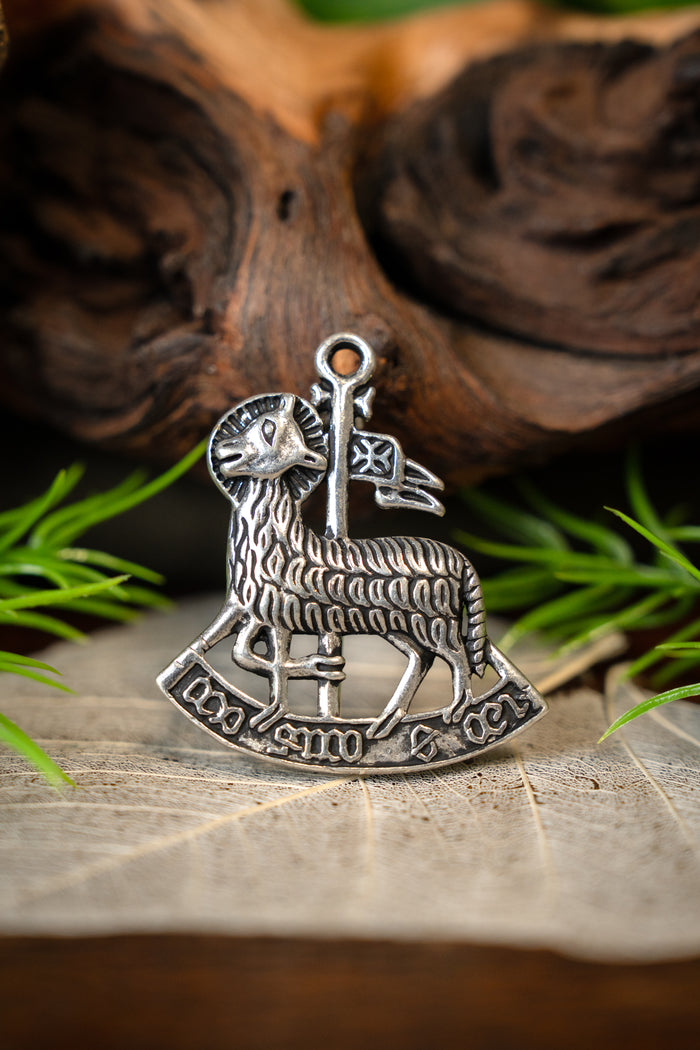 Pilgrim badge Agnus Dei, silvered bronze