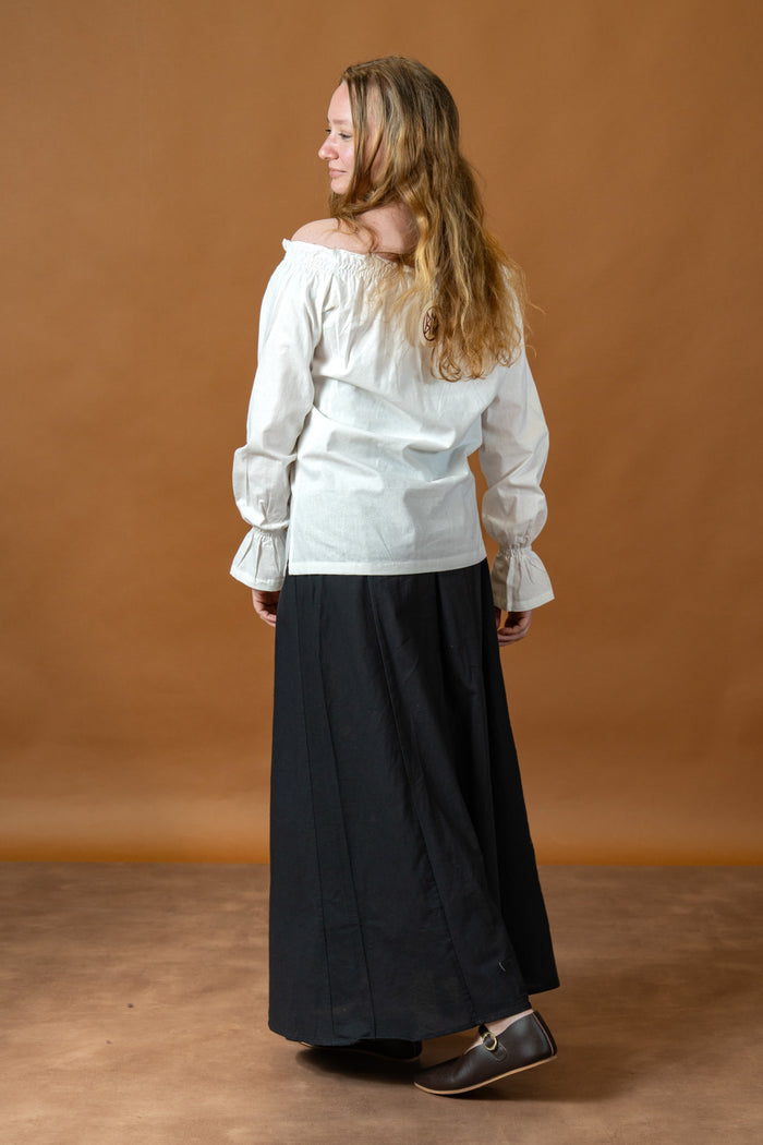 Rok Inge, zwart