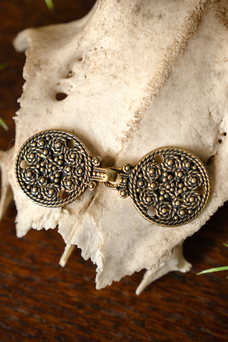 Fermeture de manteau viking Birka, bronze