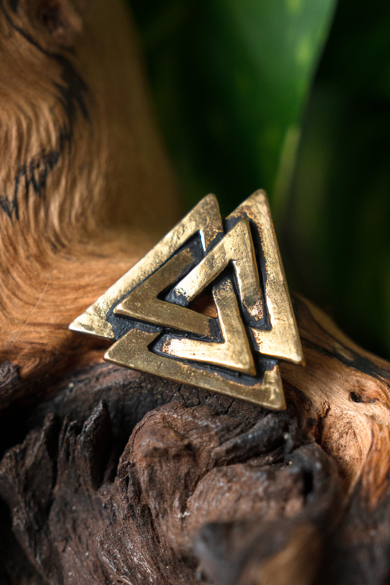 Amuleto Valknut, bronce