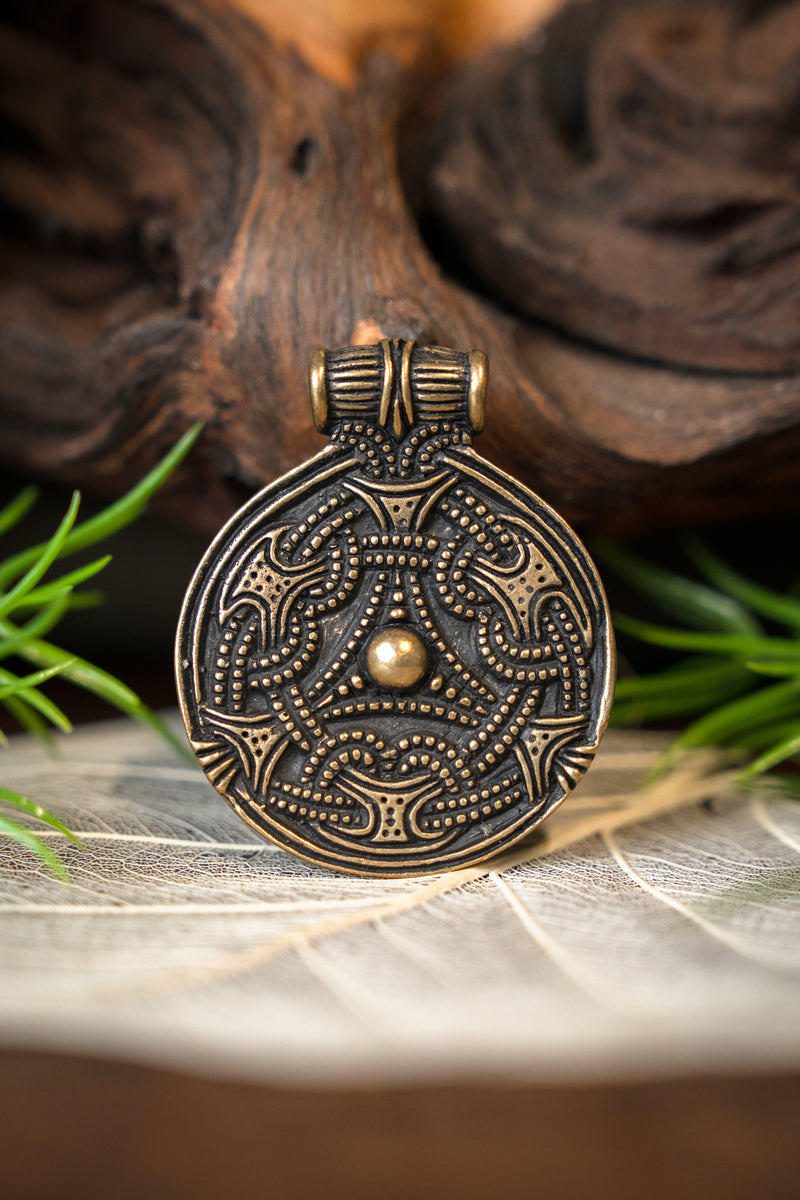 Viking schilld amulet Stora Ryk, brons