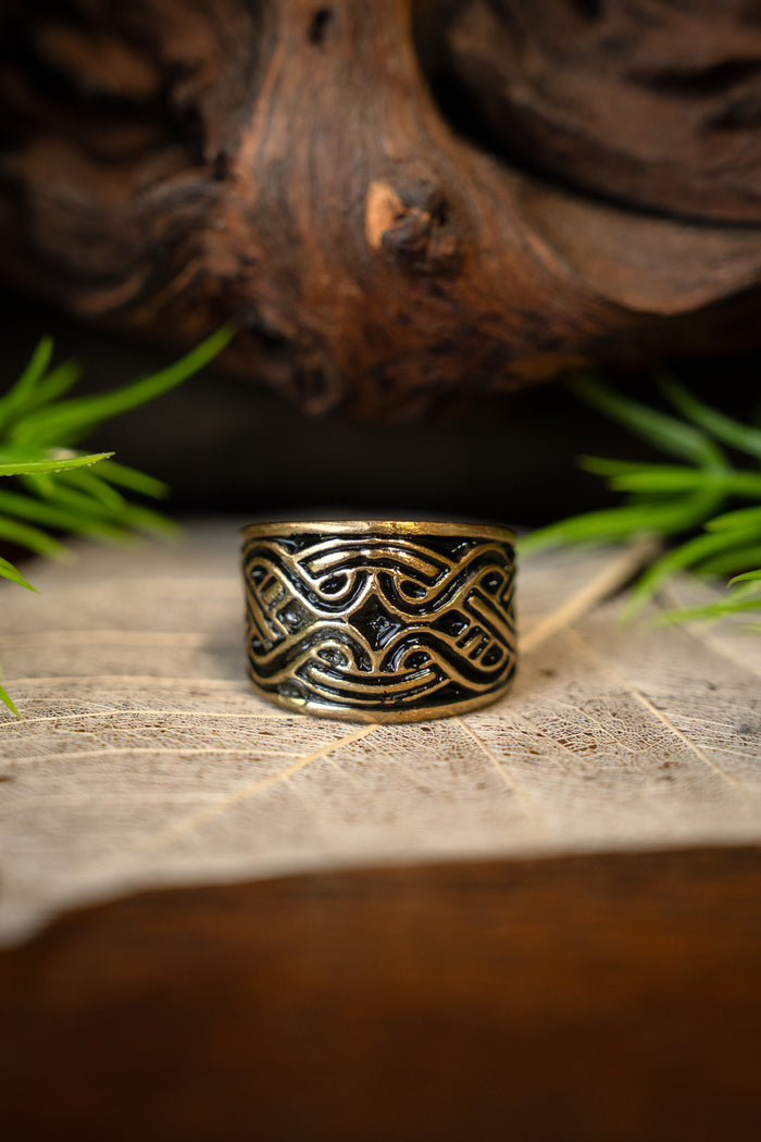 Magyarische ring met knoopmotief, brons