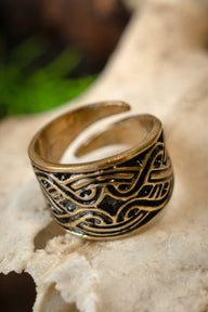 Magyarische ring met knoopmotief, brons