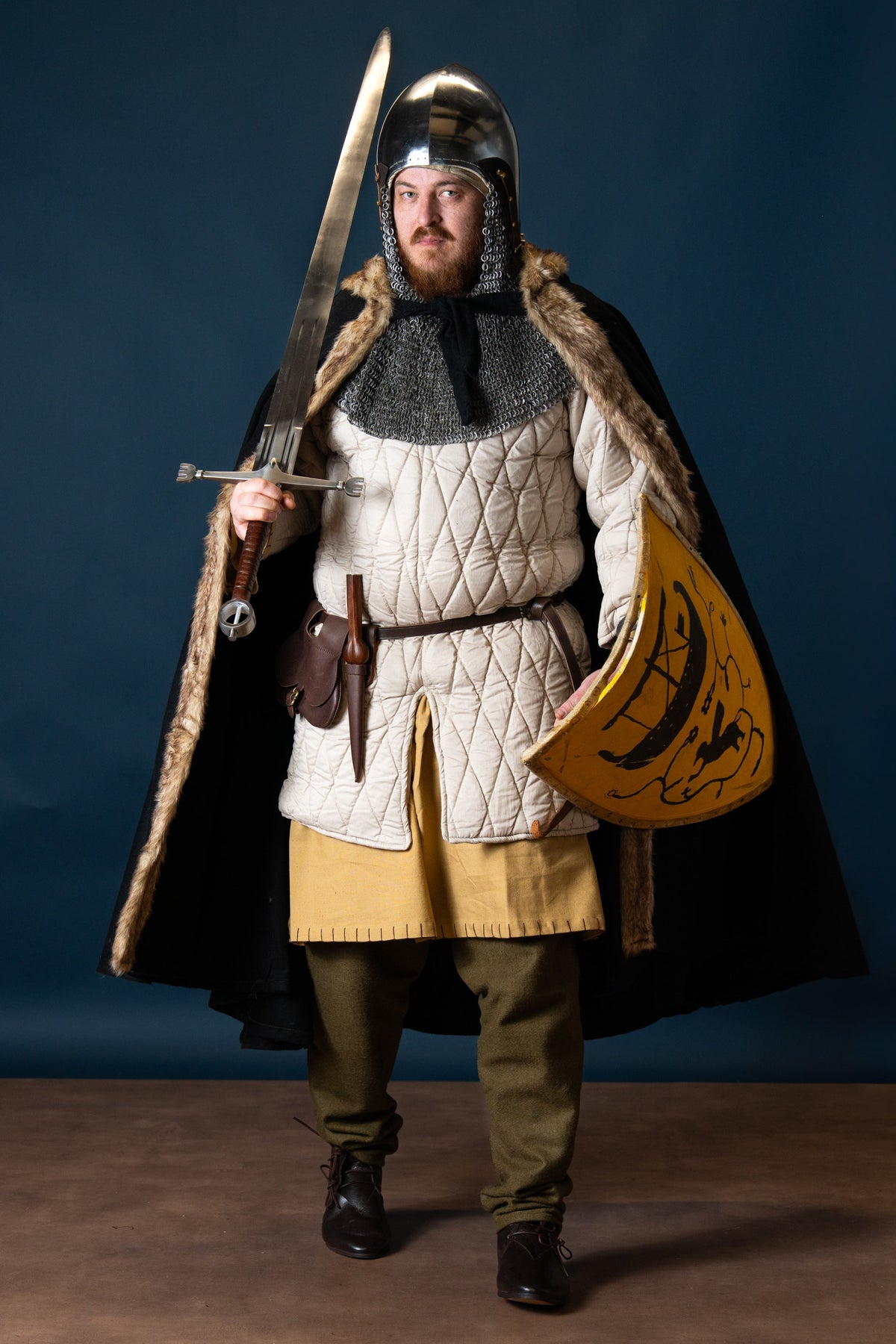 Viking cloak Fjell, black, wool mix