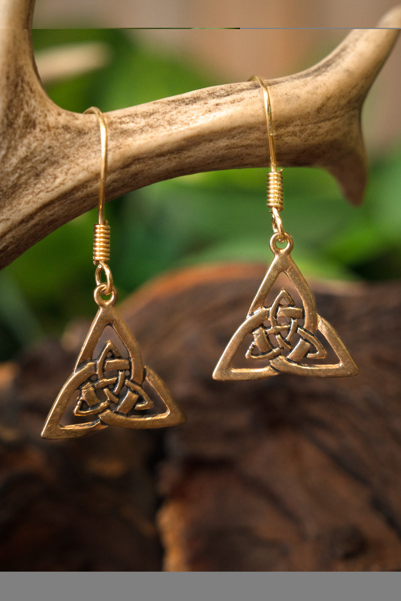 Pendientes celtas triquetra, bronce