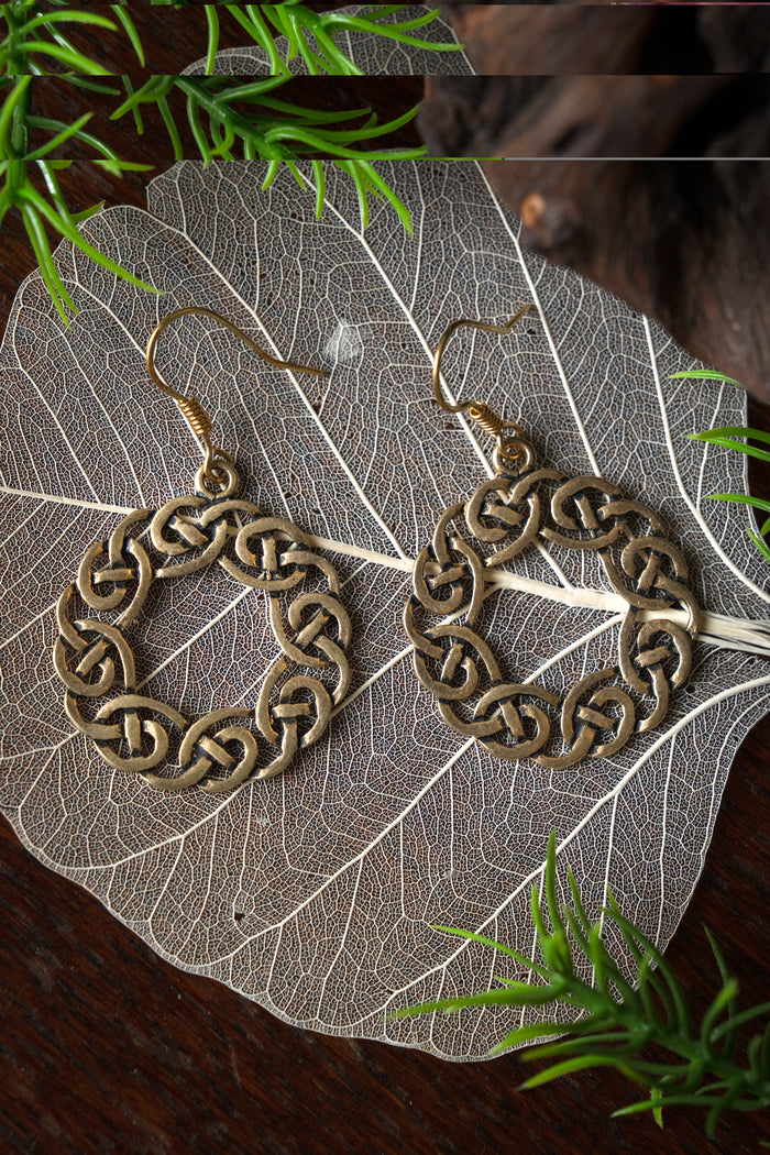 Örhängen keltisk krans, brons