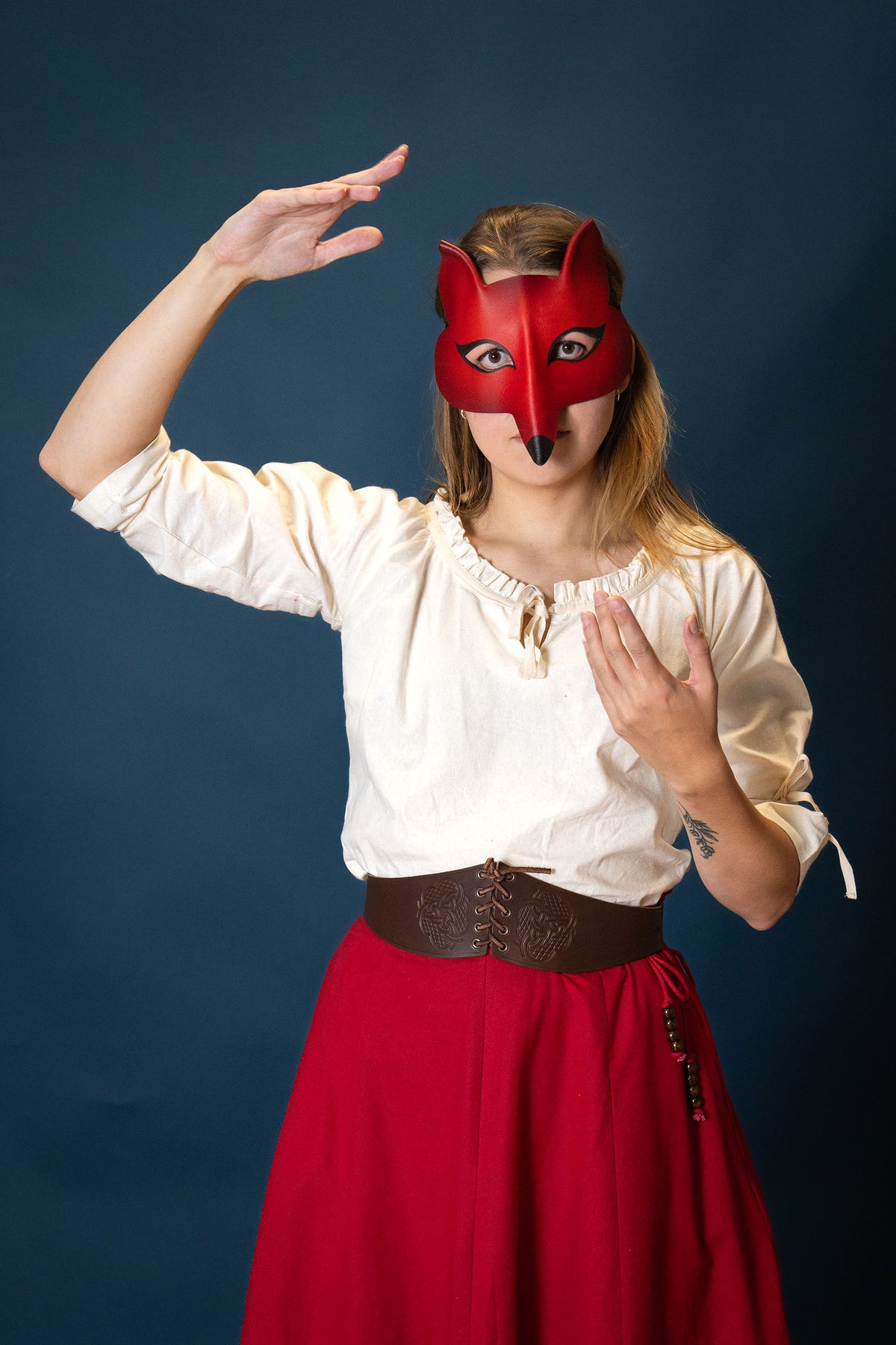 Korsetriem Bertholdin A met knoopmotief, bruin